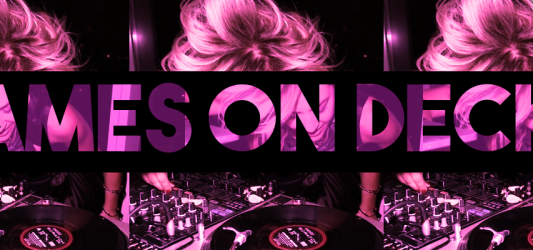 Dames On Decks